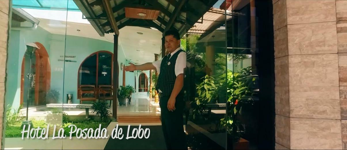 Hotel & Suites La Posada De Lobo イキトス エクステリア 写真